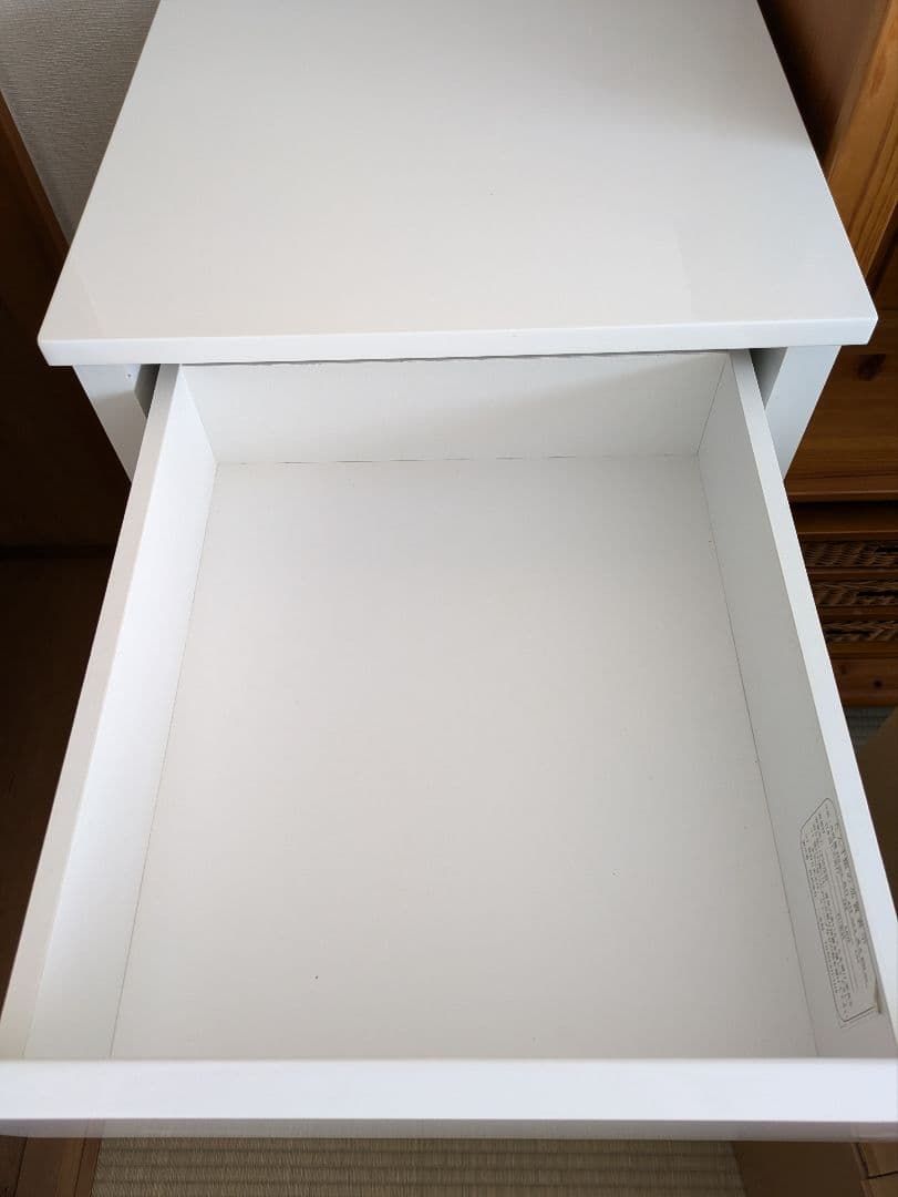 【美品】ホワイト 4段チェスト
