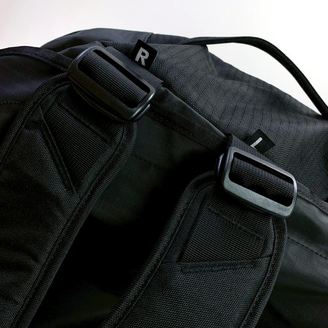 美品★パタゴニア ブラックホール・ダッフル 40L ブラック 2way