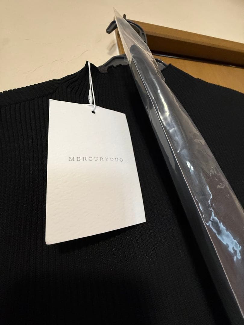 フラワードッキングロングスリーブワンピース