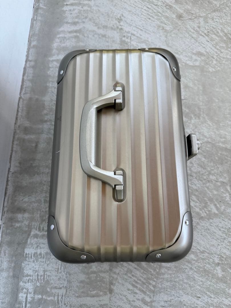 M*I様 リモワ トパーズ　チタニウム　ビューティケース rimowa
