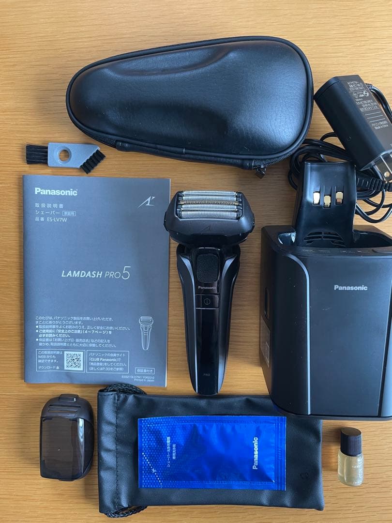 ラムダッシュPROシェーバー5枚刃 全自動洗浄充電器 ES-LV7W ケース付き