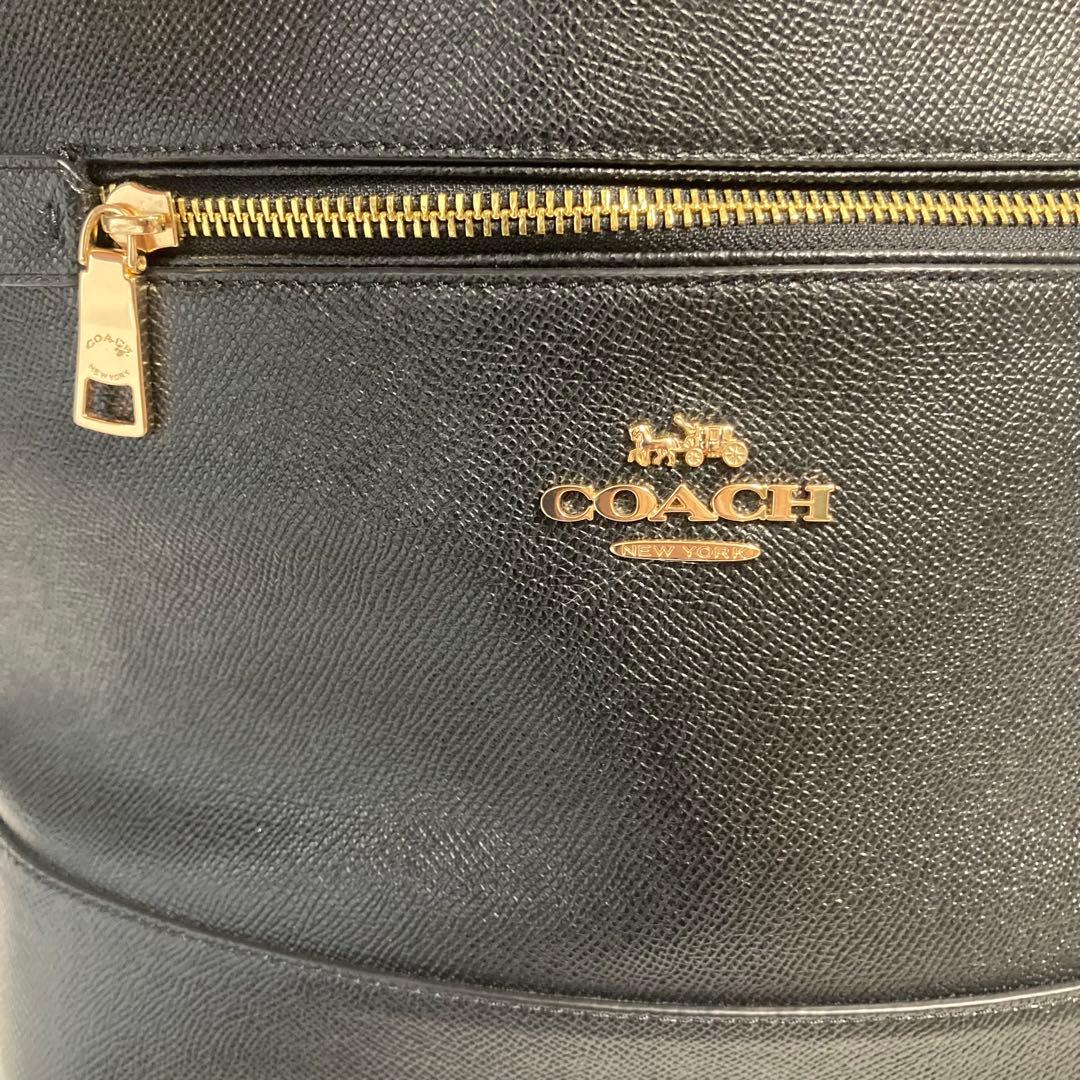 極美品　現行　コーチ　リュック　ケンリー　バックパック　A4収納可　レザー　黒