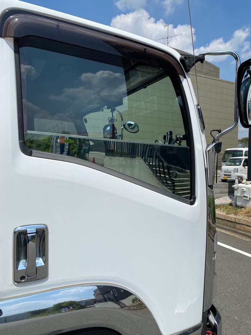 いすゞフォワード ウインドウパネル 鏡面　左右セット