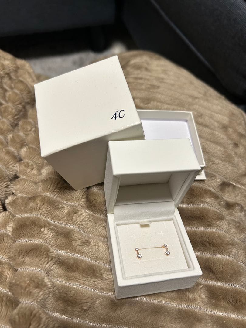 4℃ K10ピンクゴールド ピアス