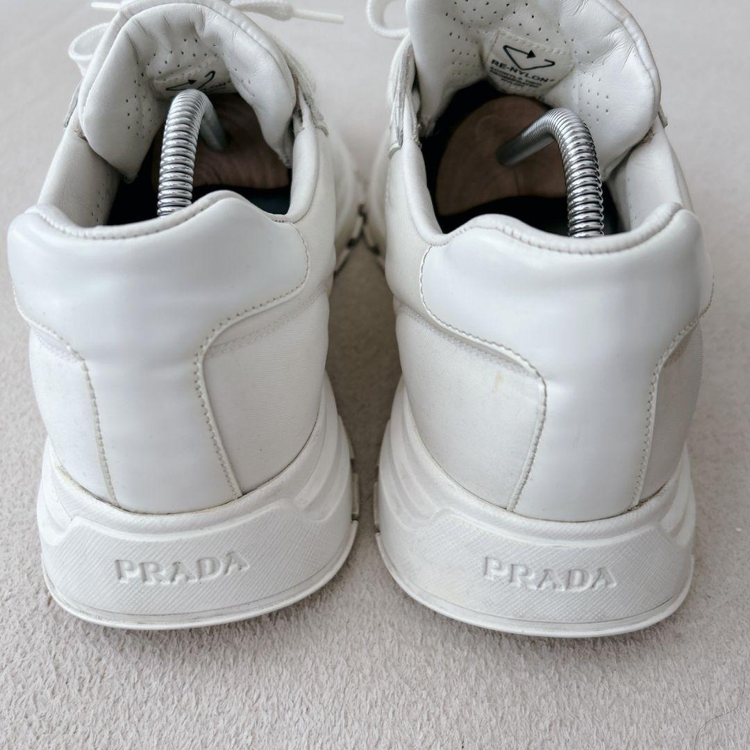 PRADA ホワイト スニーカーRE-NYLON レザー 三角プレート ホワイト