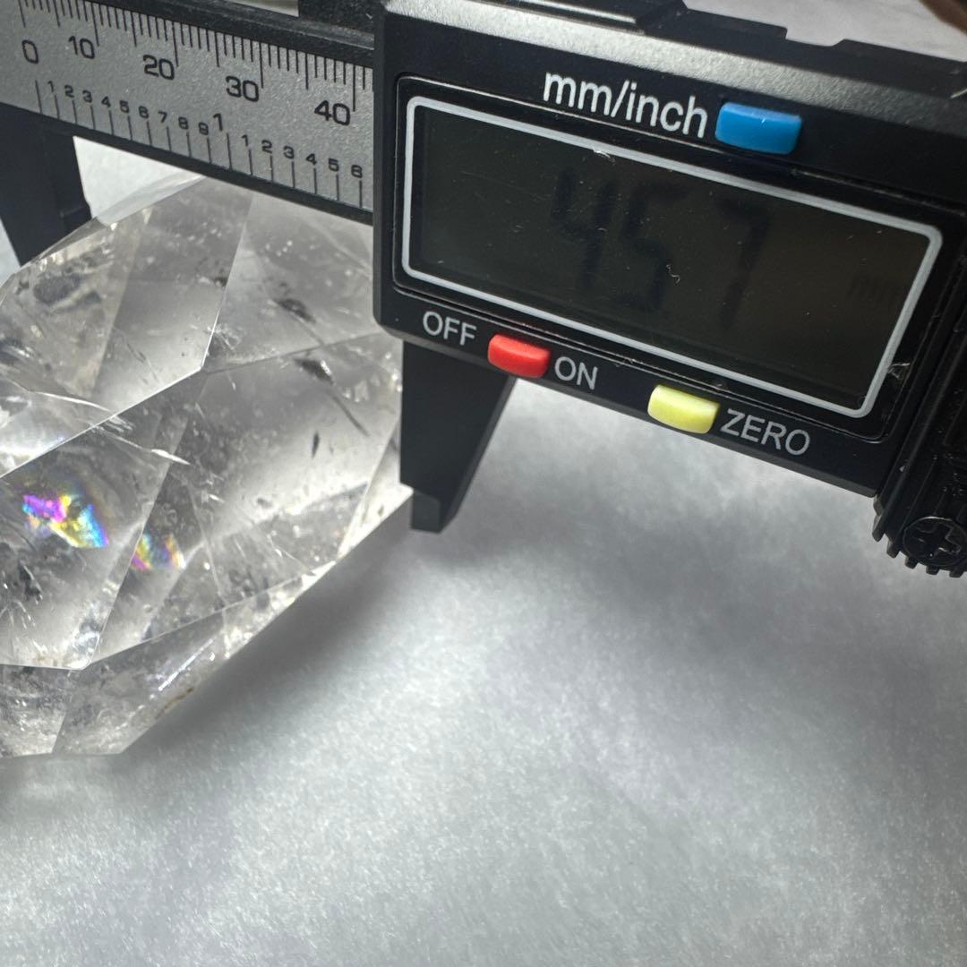 【高品質】ブラジル産 水晶 ポリッシュ原石 約8cm レインボー入り