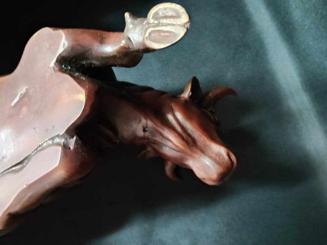 【重量9.6kg】銅製 臥牛 置物 在銘 親子 牛 縁起物 オブジェ 骨董