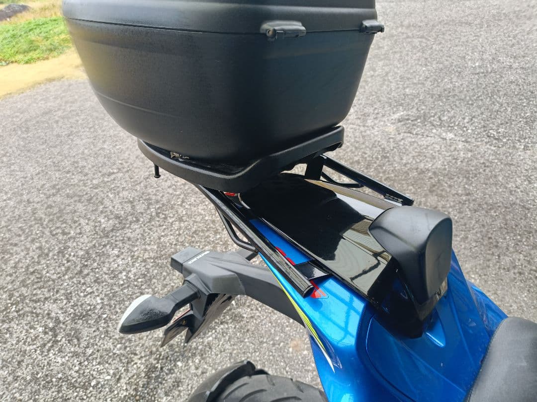 【とるとる様】GSX-S125/R125 純正シングルシートカウル