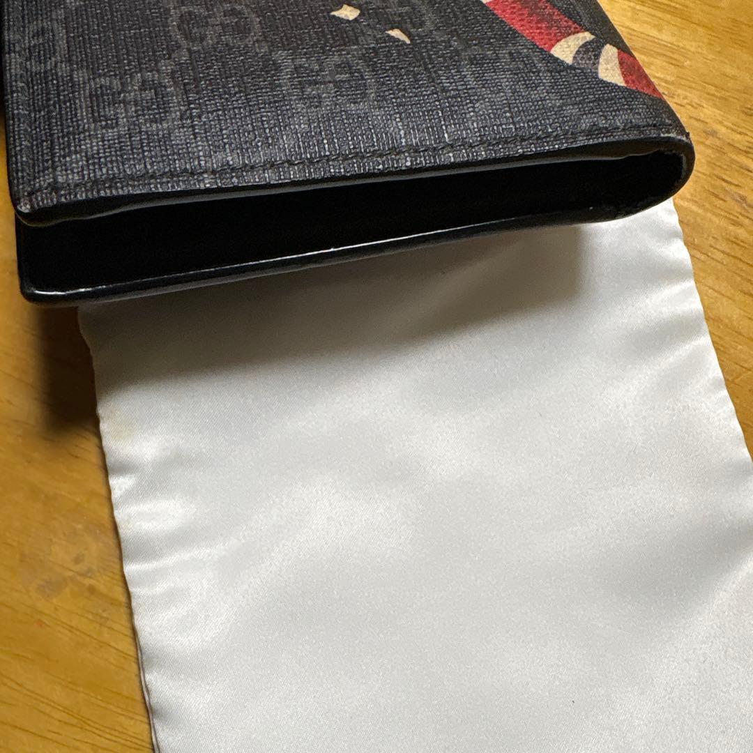 GUCCl 二つ折り財布( 箱　袋付き)