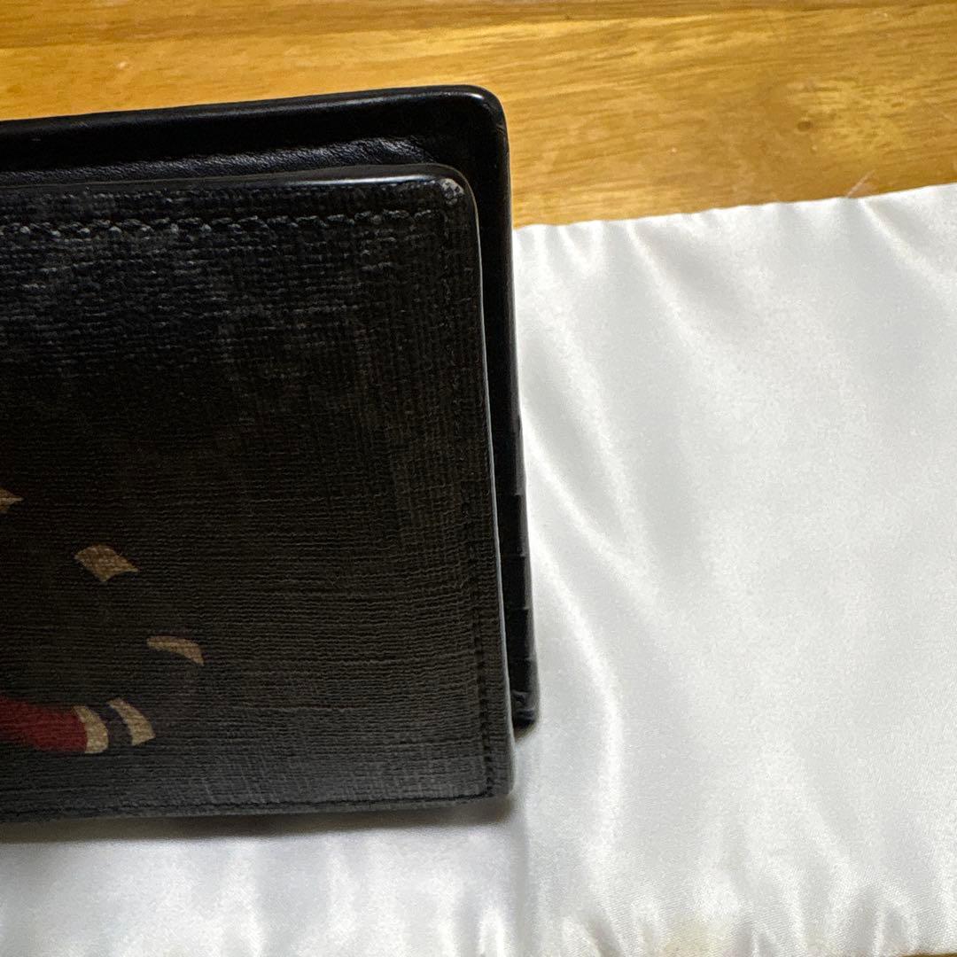 GUCCl 二つ折り財布( 箱　袋付き)