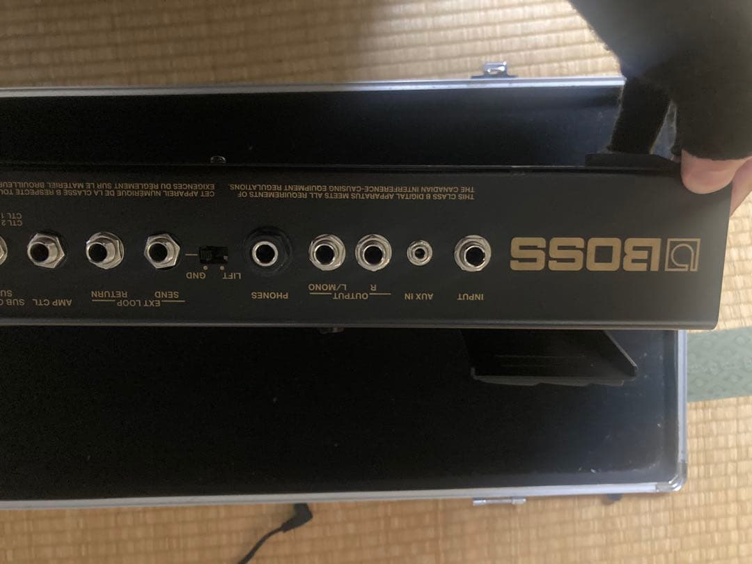 BOSS GT-100 マルチエフェクター　ケース付き
