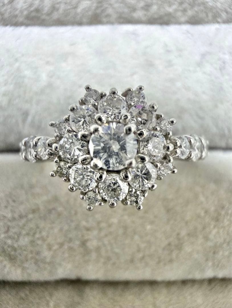 美品！綺麗！！ pt９５０　ダイヤ　計0.72ct リング