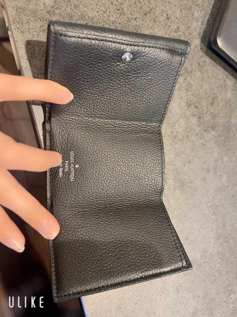 Louis Vuitton ブラック 三つ折り財布