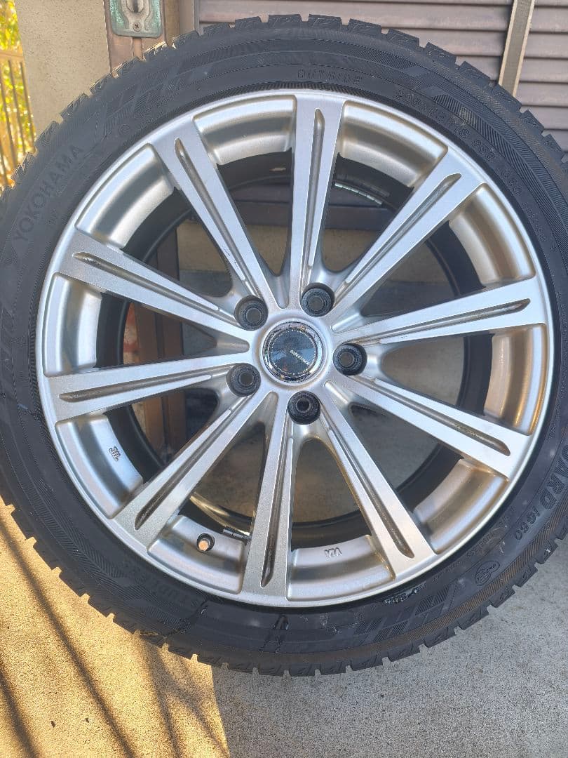 引き取り歓迎割引225/45 R18インチ スタッドレスタイヤ ホイール セダン