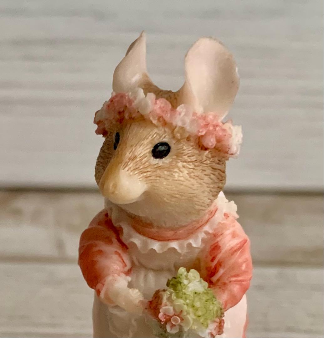 ブランブリーヘッジ のばらの村のものがたり ダスティとポピーのウェディング