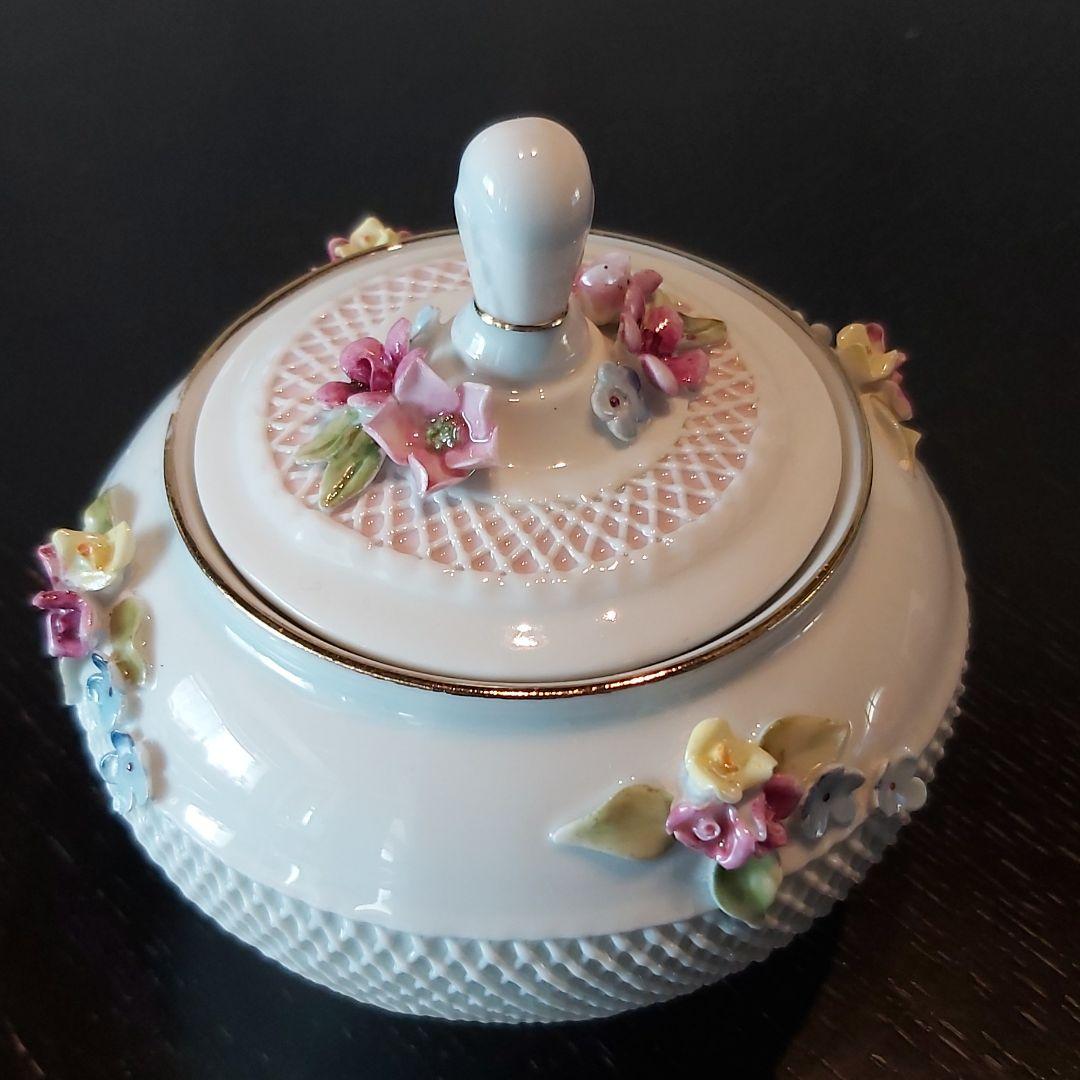 Moga モガ 新品 ボンボニエール ハンドメイド 編み皿 カットワーク 希少