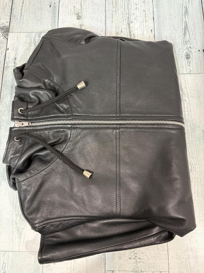 【antiqua】本革♡新感覚デザイン★フーデットレザージャケット【アンティカ】