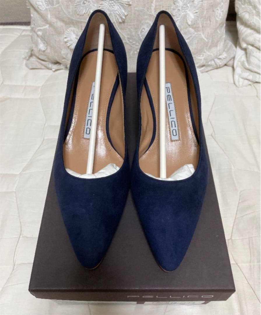 新品未使用　Pellico ペリーコ  スエードパンプス　チャンキーヒール