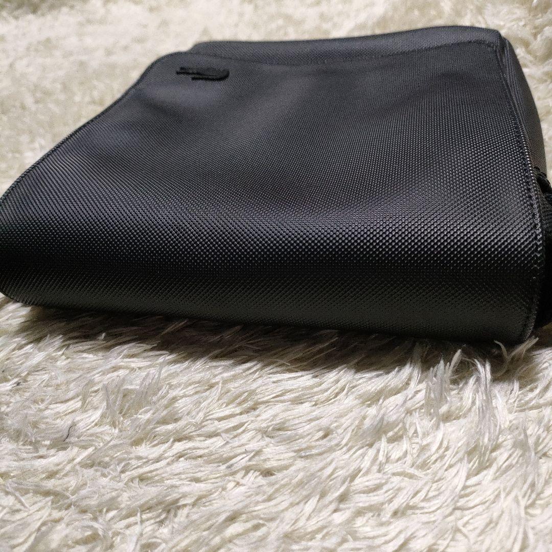 LACOSTE ラコステ メンズクラシック スリムフラップサッチェルバッグ 黒