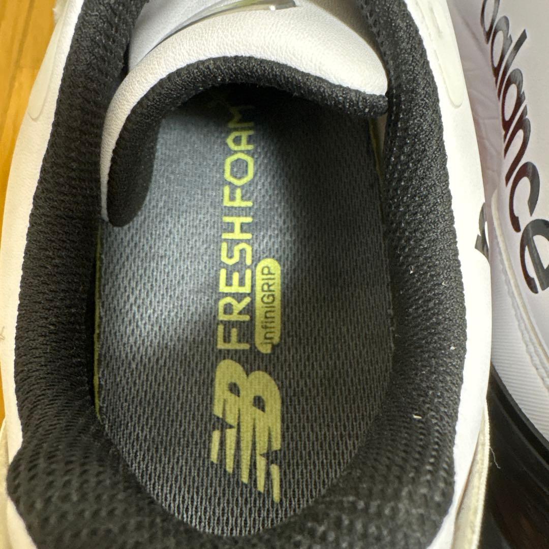 シューズ(男性用) New Balance UG2500 WHITE/BLACK(B4)