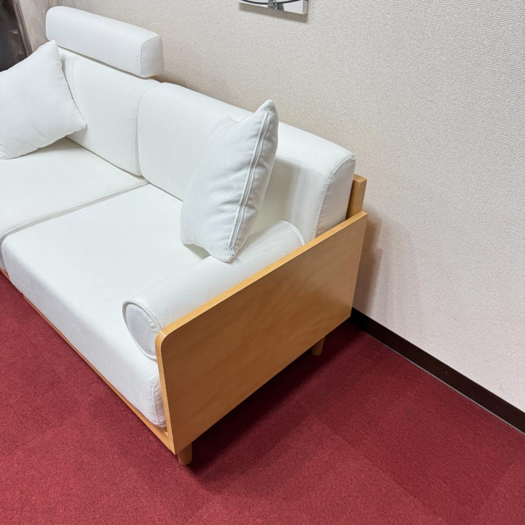 東京23区送料無料　美品2人ソファー　可愛い白色　洗浄/除菌済み