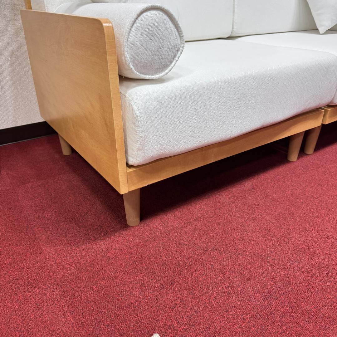 東京23区送料無料　美品2人ソファー　可愛い白色　洗浄/除菌済み