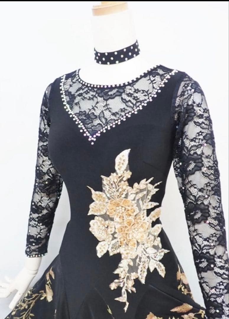 フラワー刺繍 黒 社交ダンス　ドレス