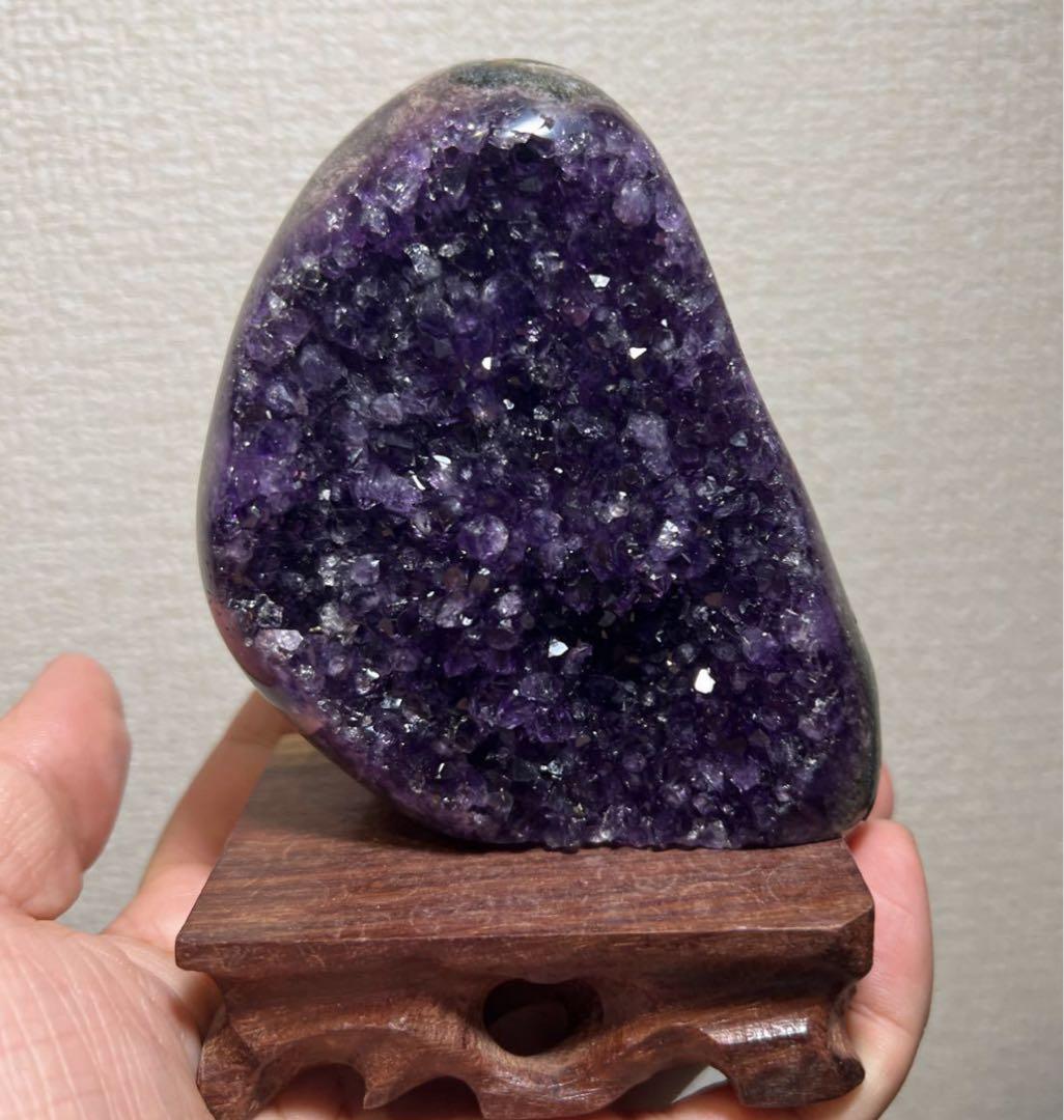 高品質　アメジストドームミニクラスター共生タイプ　希少品　台座込　送料無料