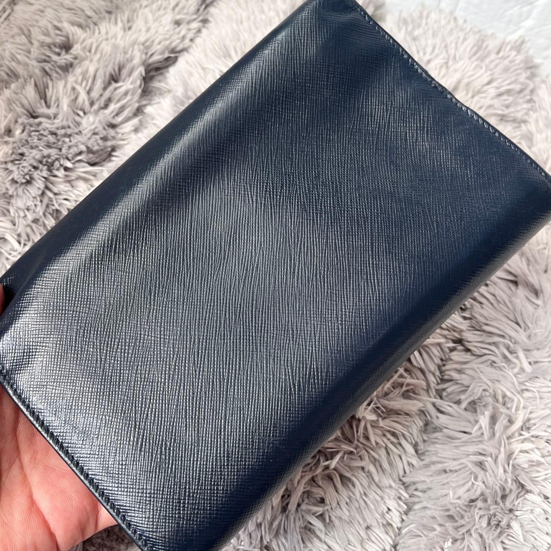 良品✨PRADA 大容量　オーガナイザー　長財布　サフィアーノ　シルバーロゴ