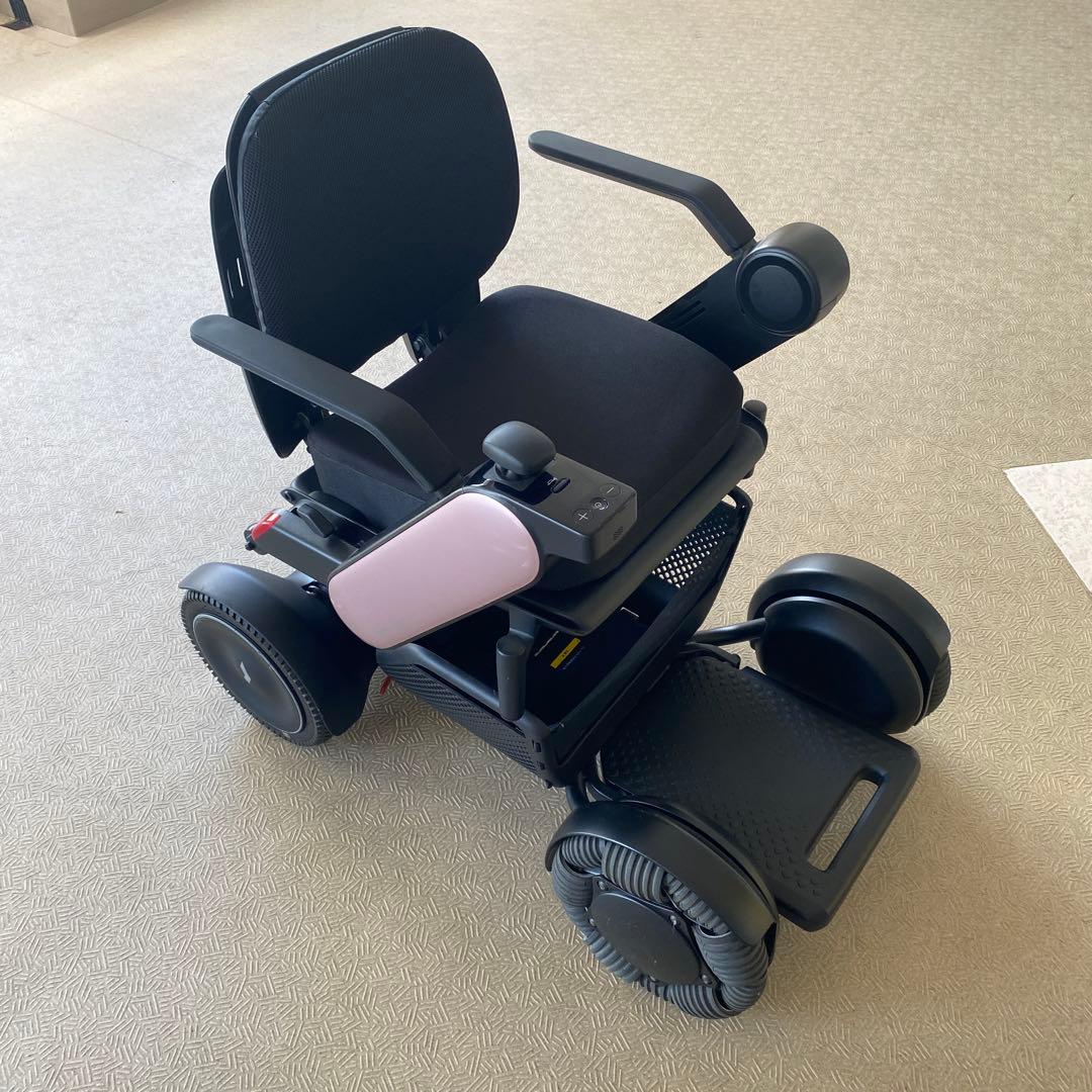 ※値下げ中！　電動車椅子　WHILL Model CK2 ピンク