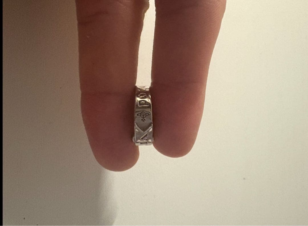 Vivienne Westwood リングピアス