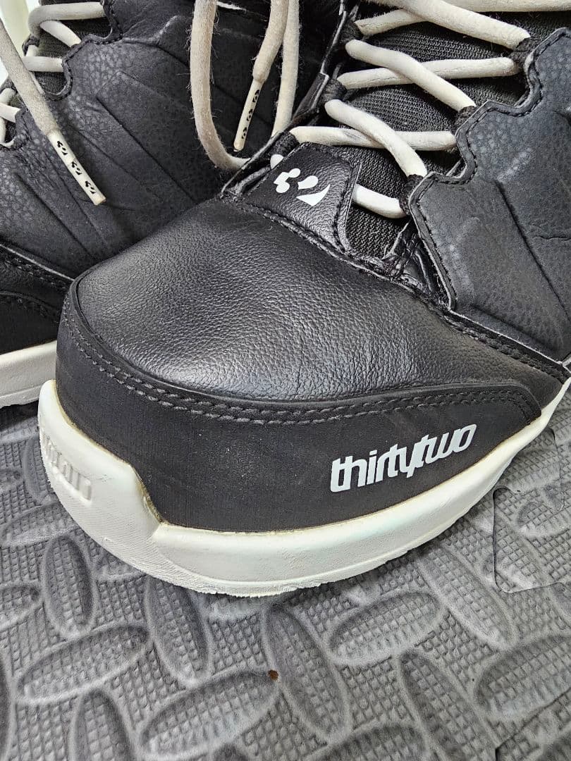 thirtytwo lashed サーティーツー ラッシュド 27.5cm