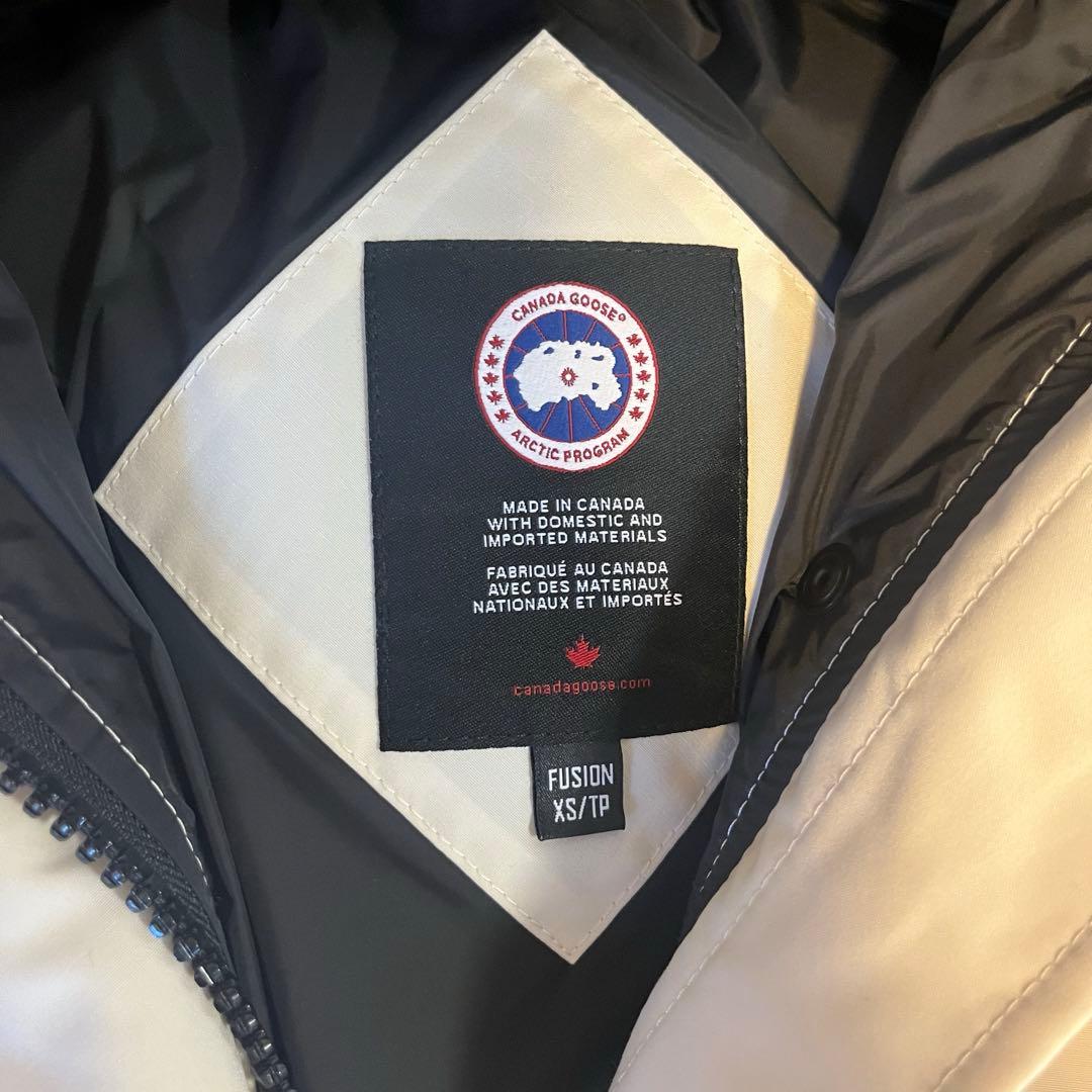 カナダグース　レディース　ダウンコートジャケット