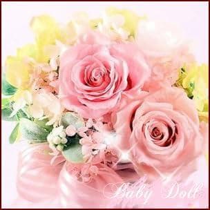 プリザーブドフラワーピンク＆グリーン　バスケットカゴアレンジ