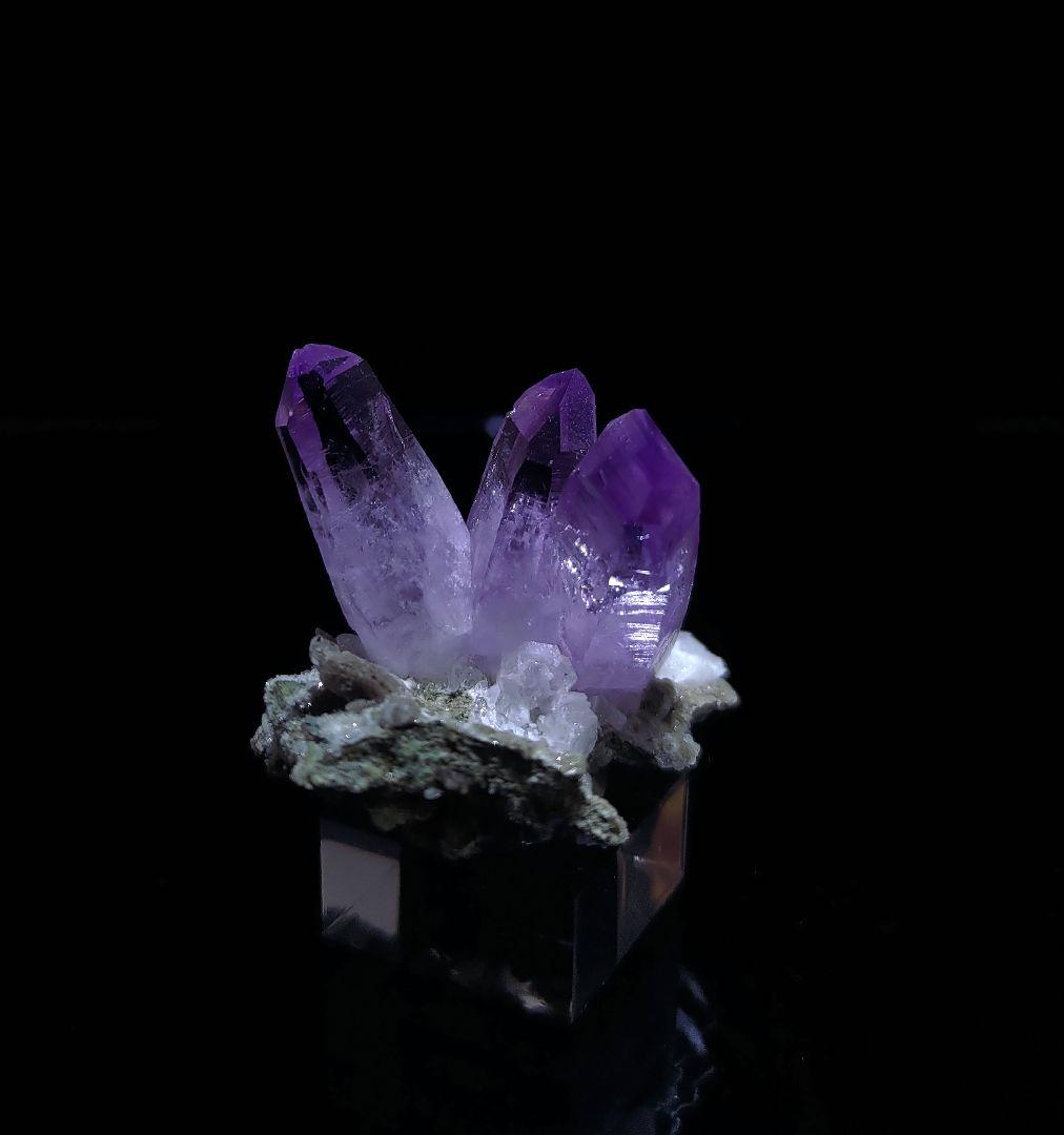 ベラクルスアメジスト 鉱石 鉱物 ミネラル 標本 原石 母岩付き ③
