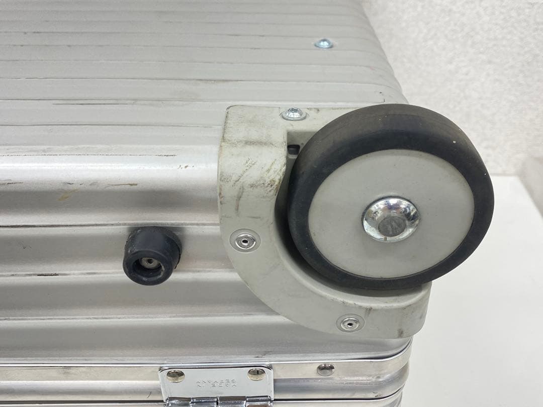 RIMOWAリモワ オリジナル キャビン シルバー スーツケース