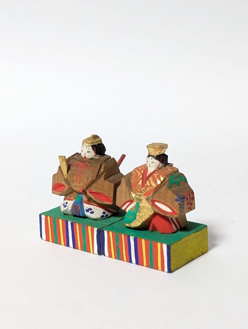 昭和レトロ　奈良一刀彫　豆雛　古作　金彩木彫り彩色　伝統工芸品✨貴重✨かわいい