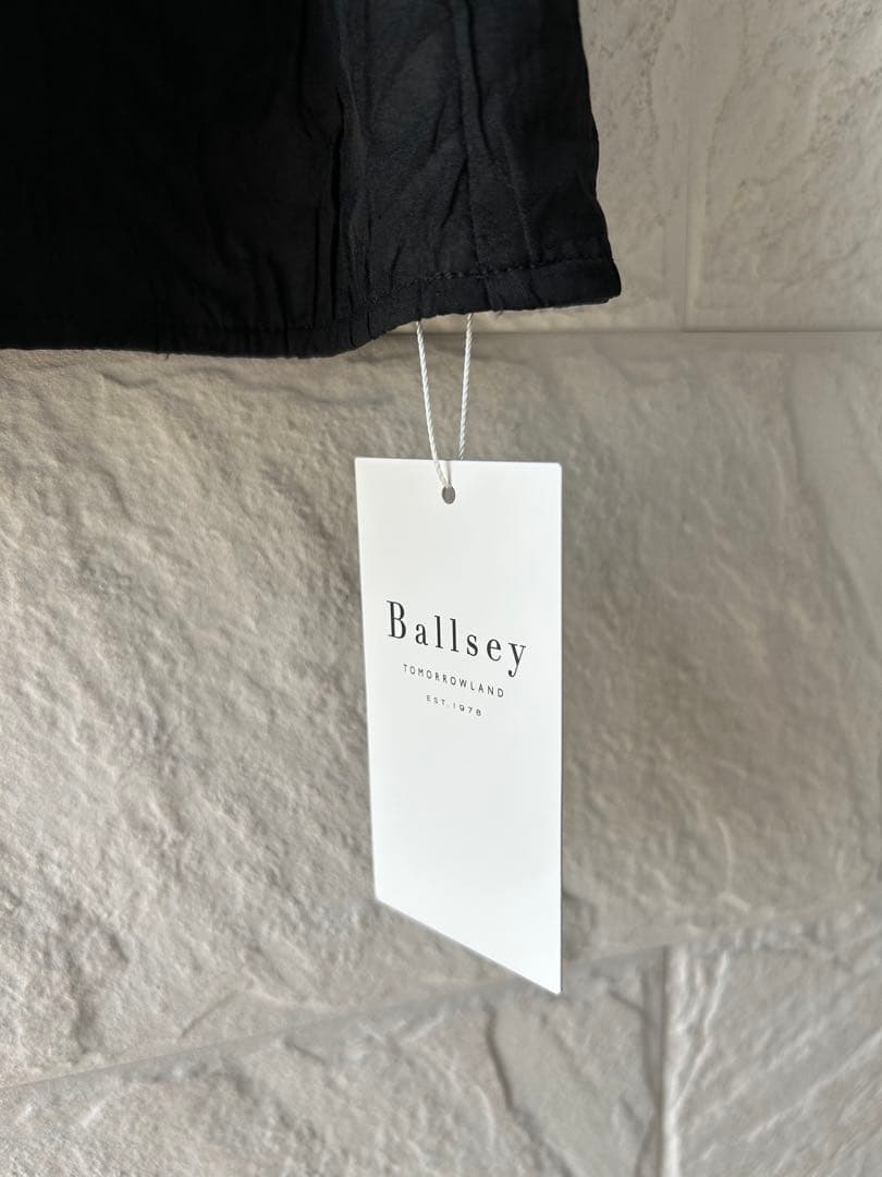 TOMORROWLAND フラワージャガードツイストスリーブブラウス