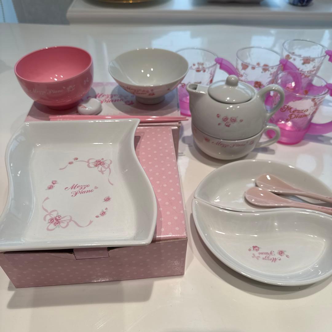メゾピアノ　非売品　食器セット 茶碗 コップ