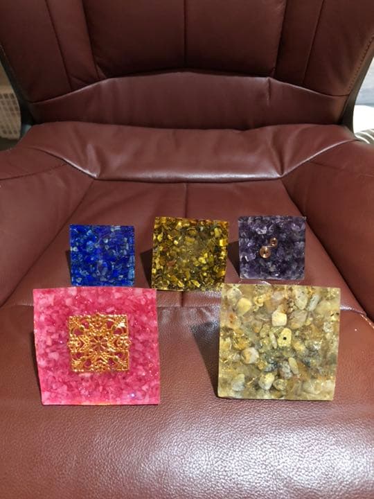 さらに値下げ★注目★ピラミッド型オルゴナイト★５個セット