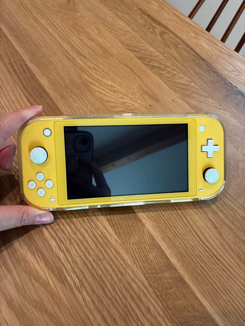 ジャンク品　Nintendo Switch Lite イエロー 本体