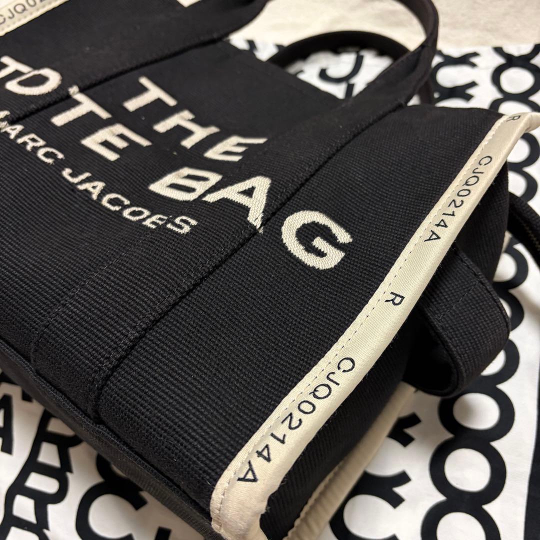 バッグ THE JACQUARD LARGE TOTE BAG MARC JACOBS