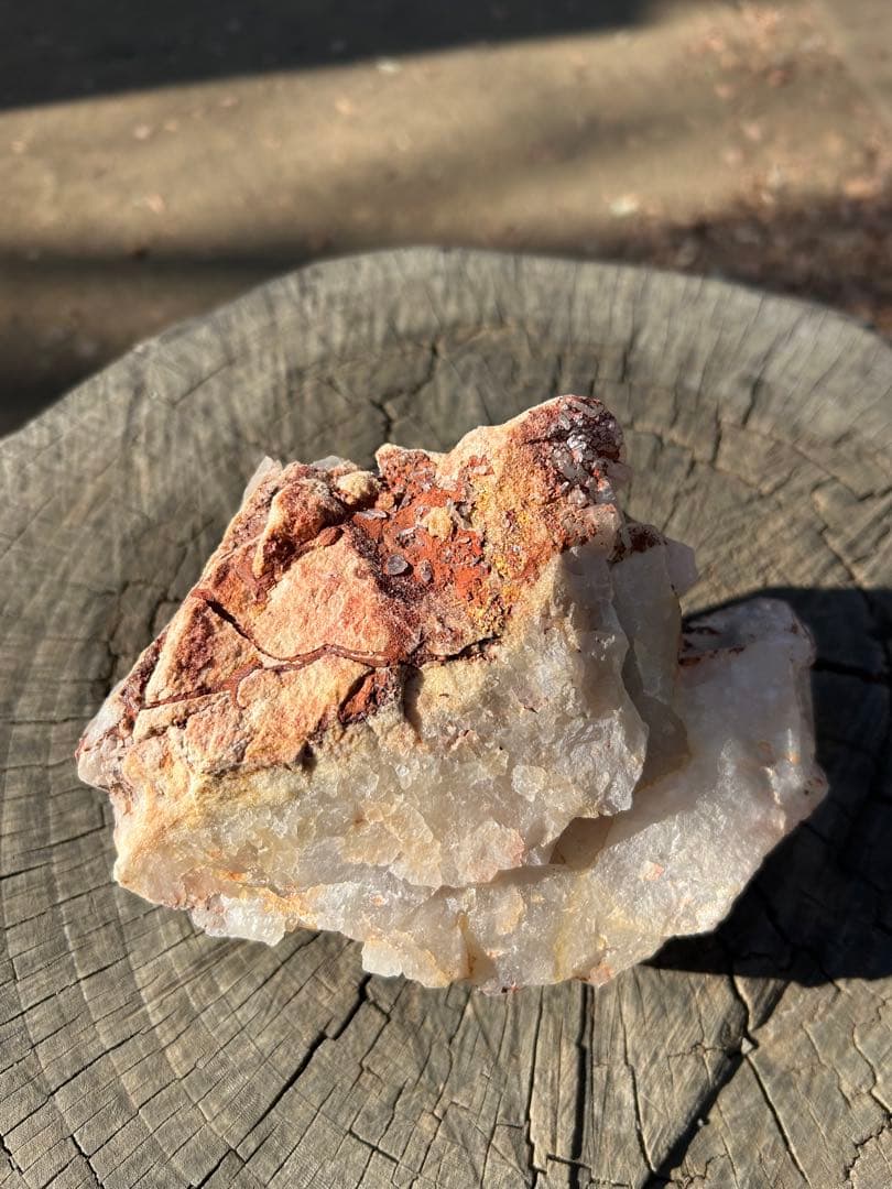 1.6kg❣️⭐️マダガスカル産　水晶クラスター　浄化　虹　キラキラ　癒し⭐️