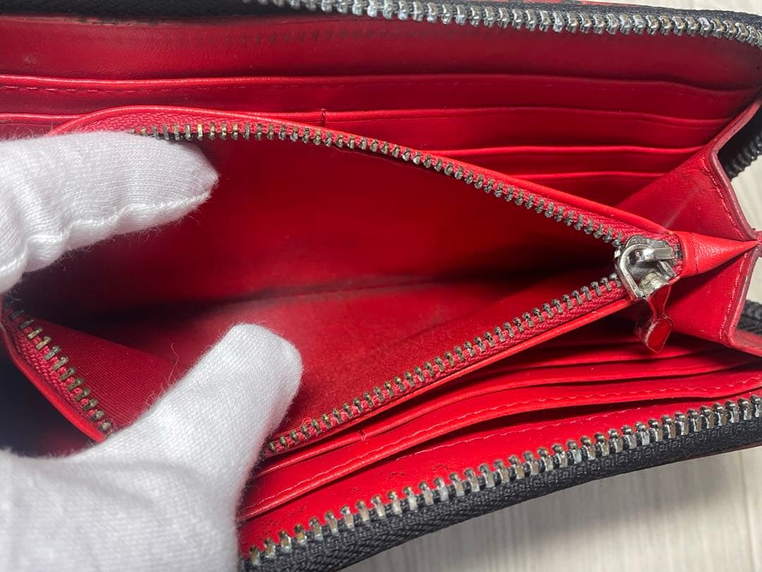Christian Louboutinクリスチャンルブタン　長財布　スタッズ
