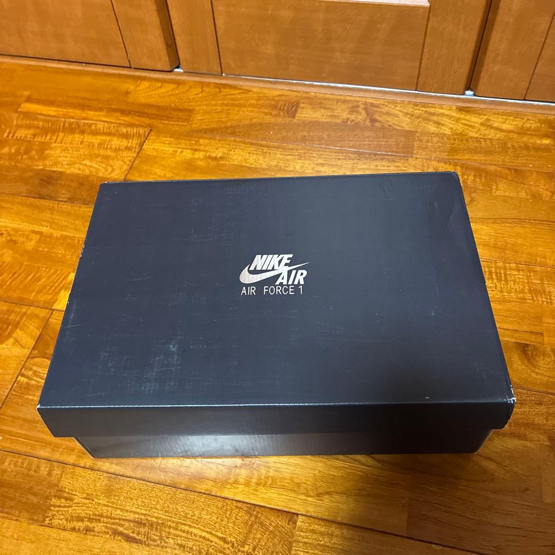 新品未使用 AIR FORCE 1 07 LV8 27.5センチ