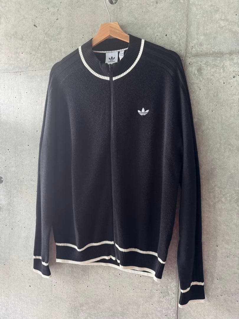 完売品　adidas プレミアムカーディガン 黒