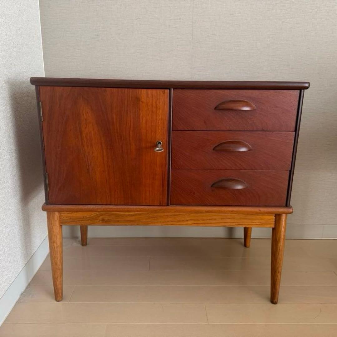 デンマーク製ヴィンテージチェスト 鍵付き