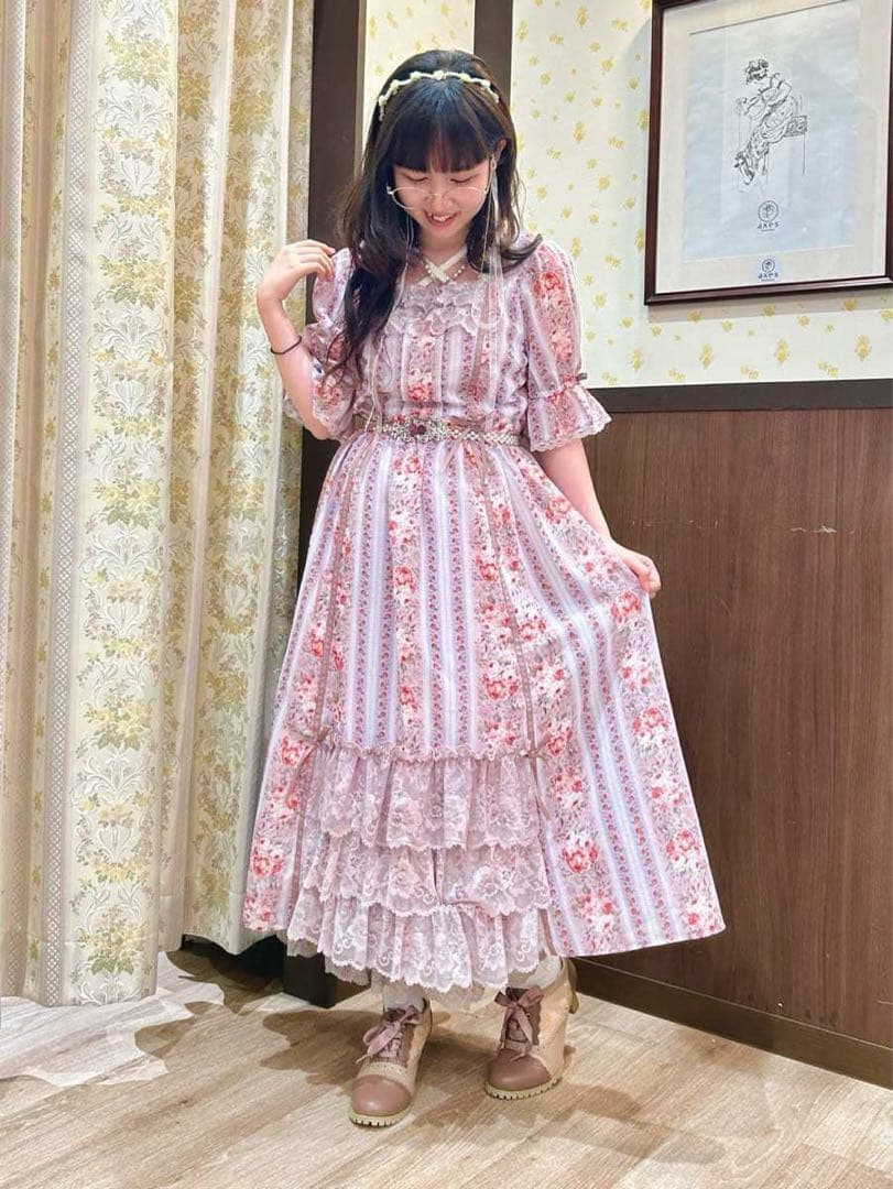 新品タグ付き★アクシーズファム★カントリーローズワンピースフラワープリントピンク