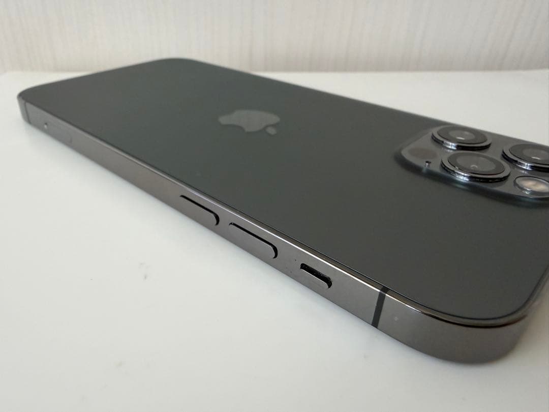 o*2様 iPhone 12 Pro 256GB グラファイト 純正90% +ア