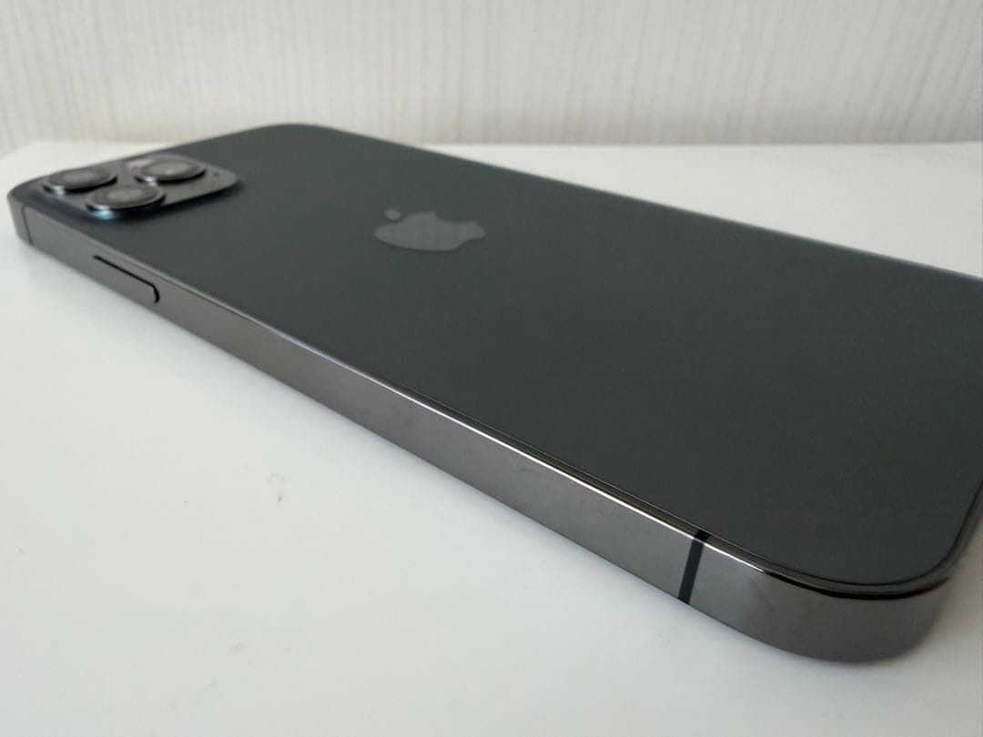 o*2様 iPhone 12 Pro 256GB グラファイト 純正90% +ア